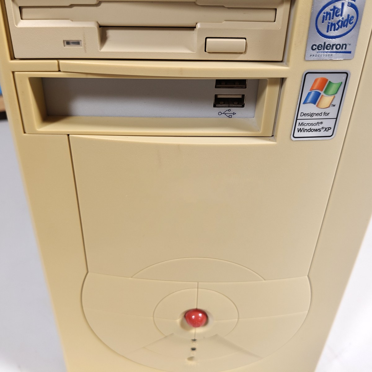 Micromaxx MT5 PC (Intel Celeron 2 GHz, 1GB Ram, Windows XP) - Billede 3
